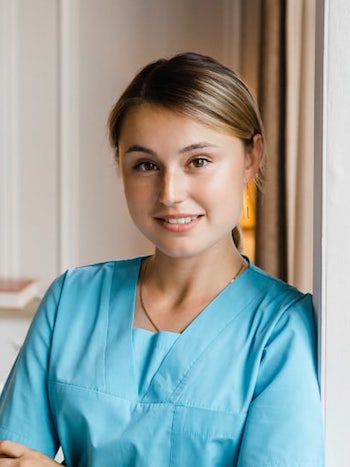 Анастасия Дмитриевна Настащук, специалист по ортокератологии, подбору склеральных линз, кросслинкингу роговицы и лазерной хирургии глазного дна и переднего отрезка глаза